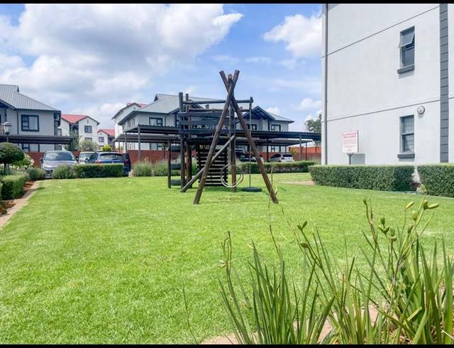 3 BEDROOM PROPERTY TO RENT IN GOLDEN FIELDS ESTATE